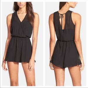 ASTR The Label Sleeveless Ruffle V-Neck Romper SM